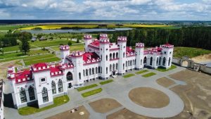 Замок в Коссово (дворец Пусловских) - туры по Беларуси